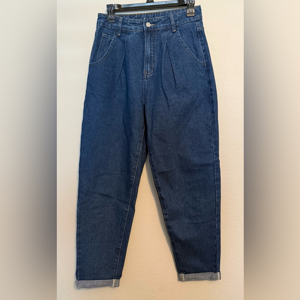 Women’s Pleated Dark Blue Denim Jeans - Classic Relaxed Fit With Rolled Cuff
